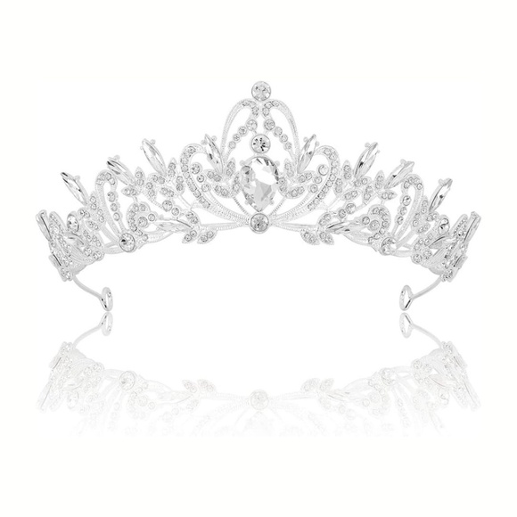 Crystal tiara - Picture 1 of 4